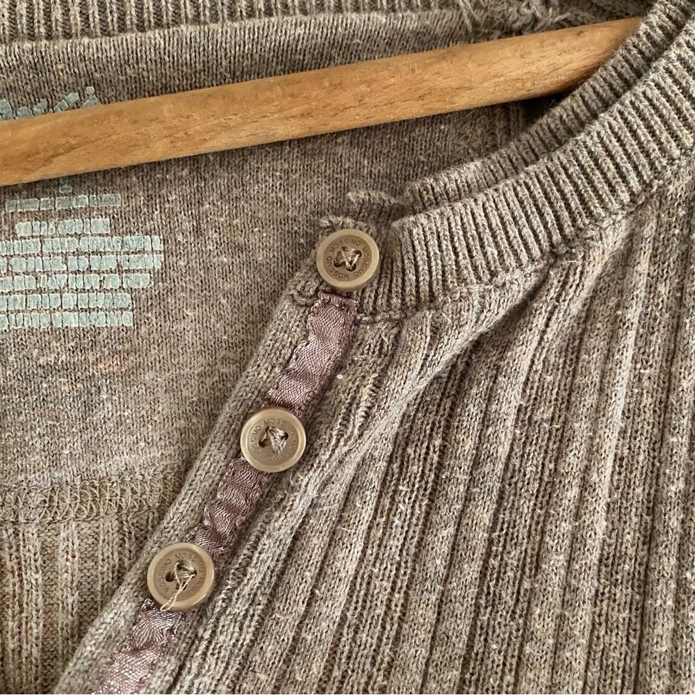 Mossimo Ribbed Henley Sweater Tan Brown Long Sleeve Knit Top Preppy Popover L - Picture 10 of 16